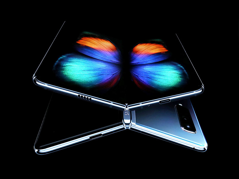 سامسونج تدشّن فصلاً جديداً في تاريخ الهواتف الذكية مع إطلاق هاتفها القابل للطي Galaxy Fold
